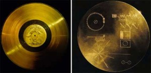 Disco de oro "The Sounds of Earth". Contenía imágenes y sonidos representativos del planeta Tierra.