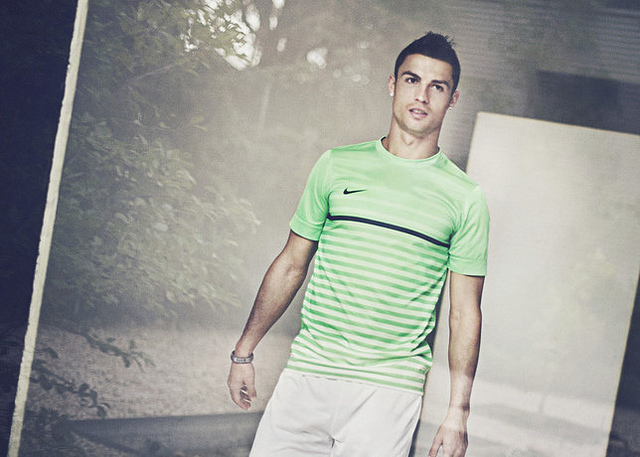 Brote Jabeth Wilson corte largo Cristiano Ronaldo lanzó su nueva indumentaria Nike ~ #MarketingDeportivo ~  Infobae.com