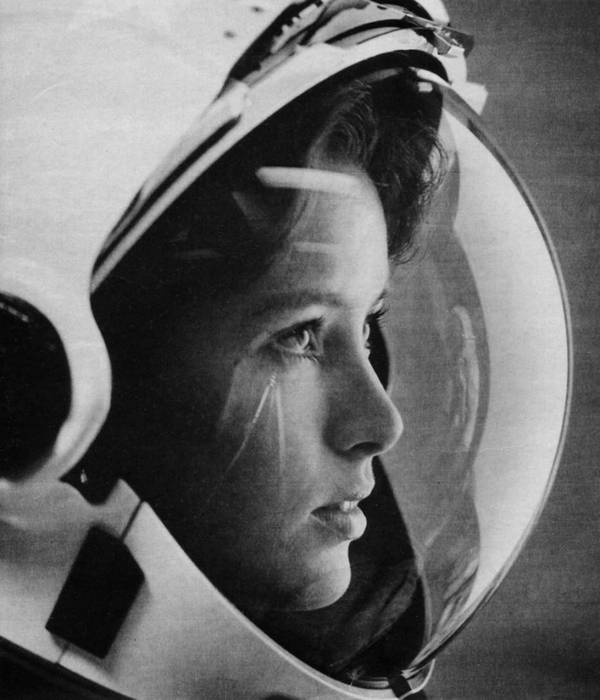 Anna Fisher, astronauta, en 1985. Fue la primera madre en llegar al espacio.
