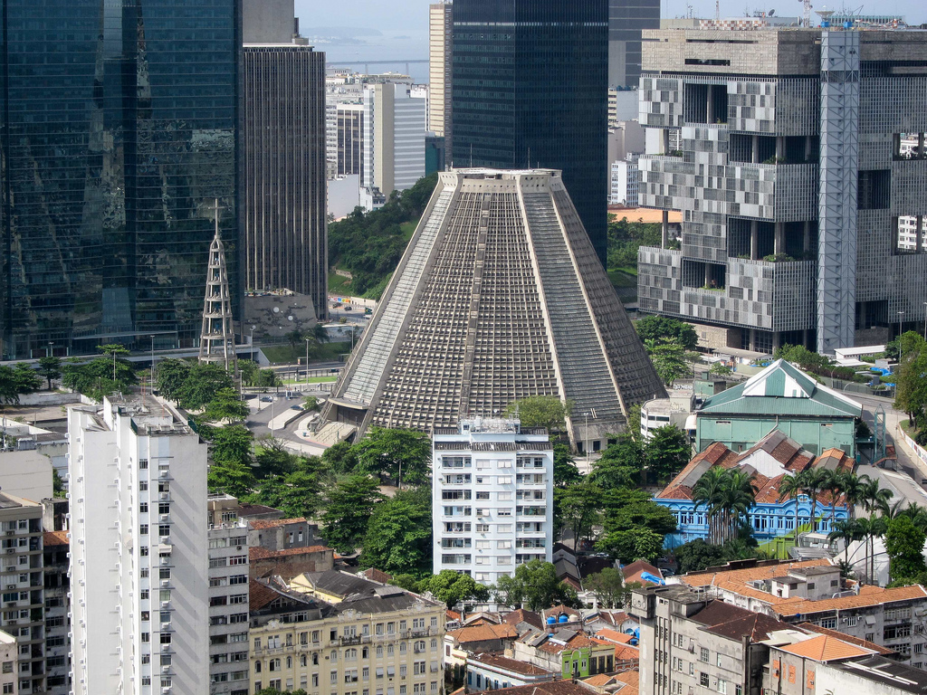 Catedral_Metropolitana_do_Rio_de_Janeiro,_Brasil