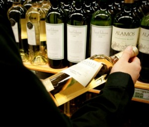 ¿Influye el precio en la calidad de un vino?